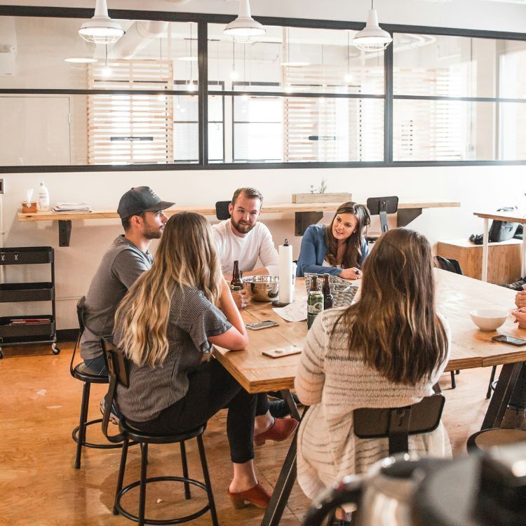 Why Top-Performing Teams Prioritize Collaboration Over Control